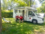 2-camping-familial-nature-etoiles-bord-riviere-velo-aveyron
